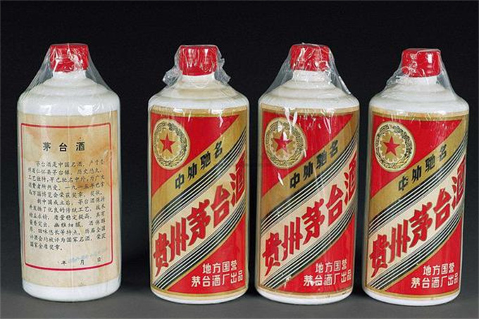 芜湖南陵回收4瓶飞天茅台酒